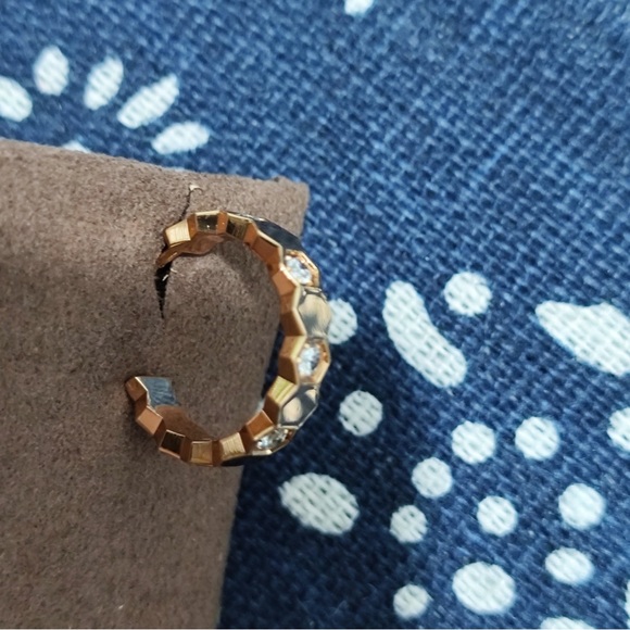 CHAUMET AU750 Rose Gold Hexagonal Sparkling Hoop Earrings - Picture 6 of 7